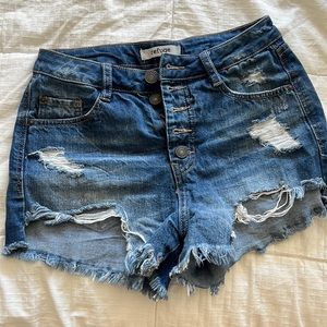 Refuge Jean Shorts size 0 ripped hem